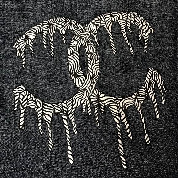 🎨 Hand-Painted Drip Logo Jacket - Picture 4 of 4